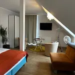 Gasthuis Hotelpension Am Dom 3*