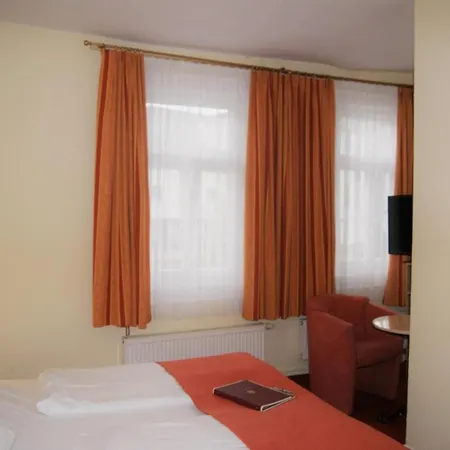 Hotelpension Am Dom بيت ضيافة إرفورت