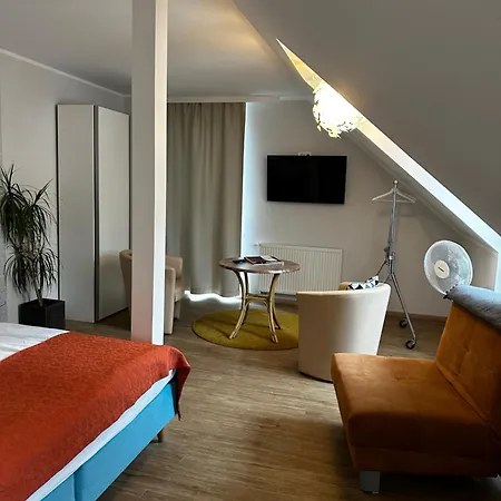 Πανσιόν Hotelpension Am Dom *